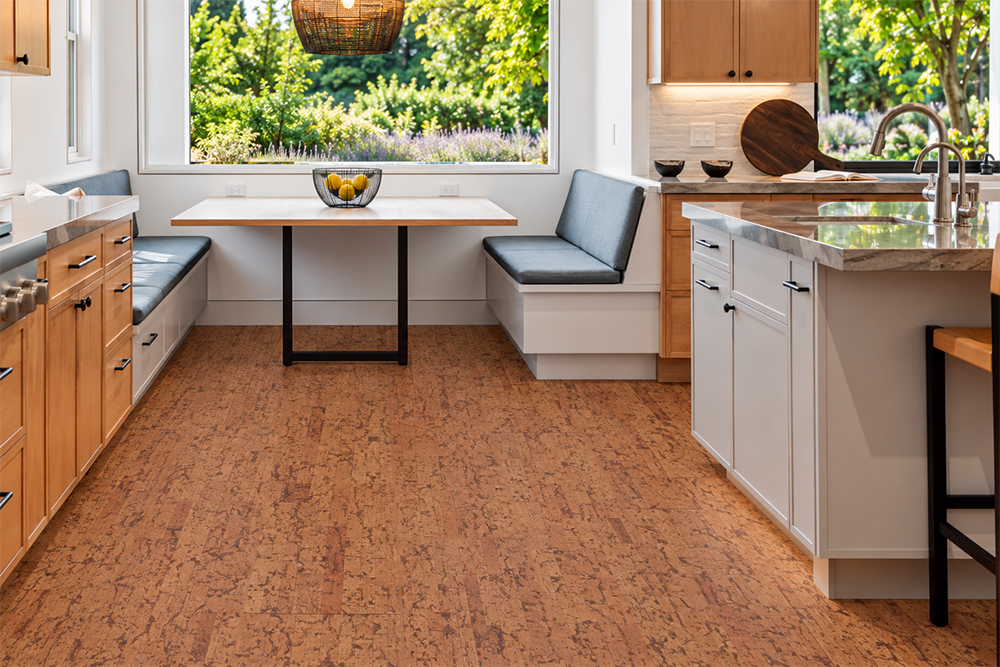 Amber Streak - 1/2" (12mm) - Cork Floating (FASt12) Amber-brown Amber Streak cork floor planks add natural texture to a kitchen nook with window benches.