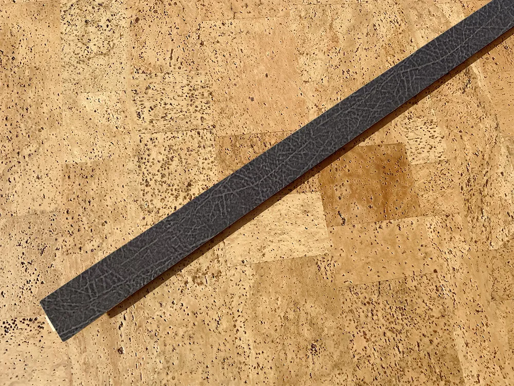 Black Buffalo – 10.5mm (13/32″) (T-Molding)