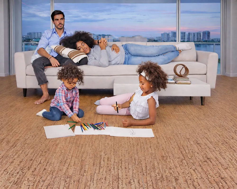 Woodflow - 1/2" (12mm) - Cork Floating (FWof12) Family living room with Woodflow cork flooring
