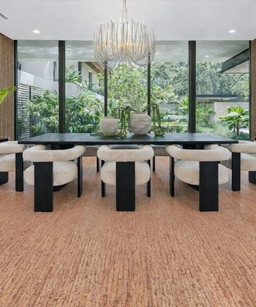 Dining room with Woodflow cork flooring
